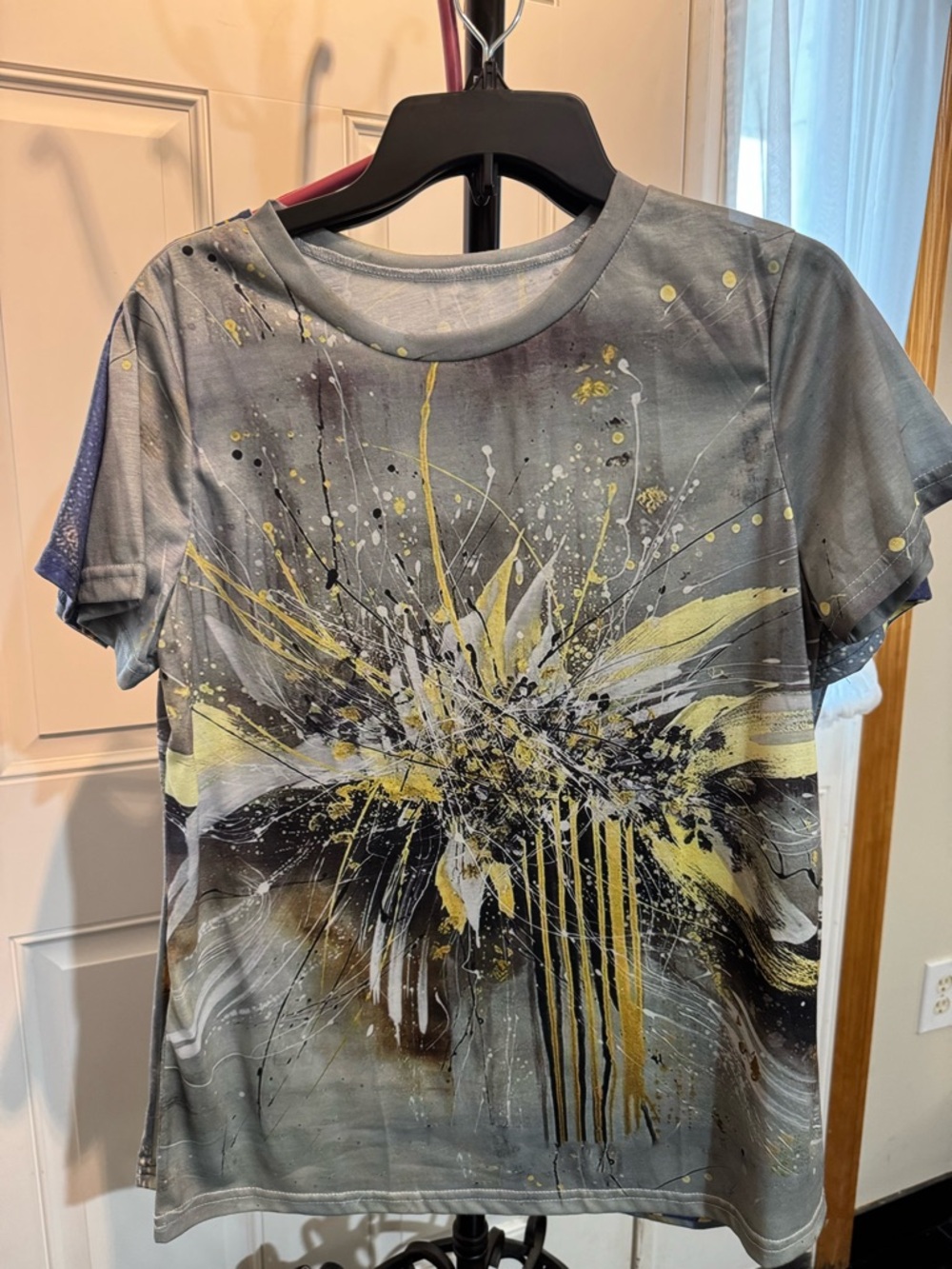 Abstract Splash Print Women's Tee - Gray & Yellow